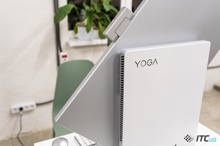 В Україні стартували продажі мультимедійного моноблоку Lenovo YOGA AIO 7 за ціною 44599 грн