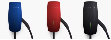 Tesla выпустила сменные панели для своих настенных зарядок четырех цветов — по $100 за штуку