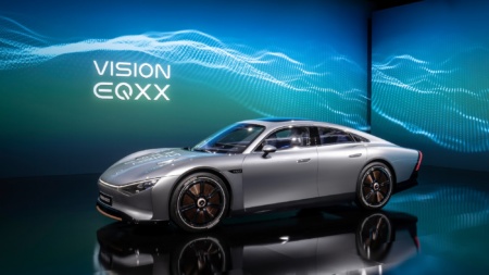 На CES 2022 официально представили концепт «сверхдальнобойного» электромобиля Mercedes-Benz Vision EQXX с запасом хода 1000 км