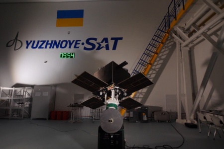 Український супутник «Січ-2-1» («Січ-2-30») після зовнішнього впливу не зміг скоригувати свою орієнтацію та перейшов у режим енергоощадження
