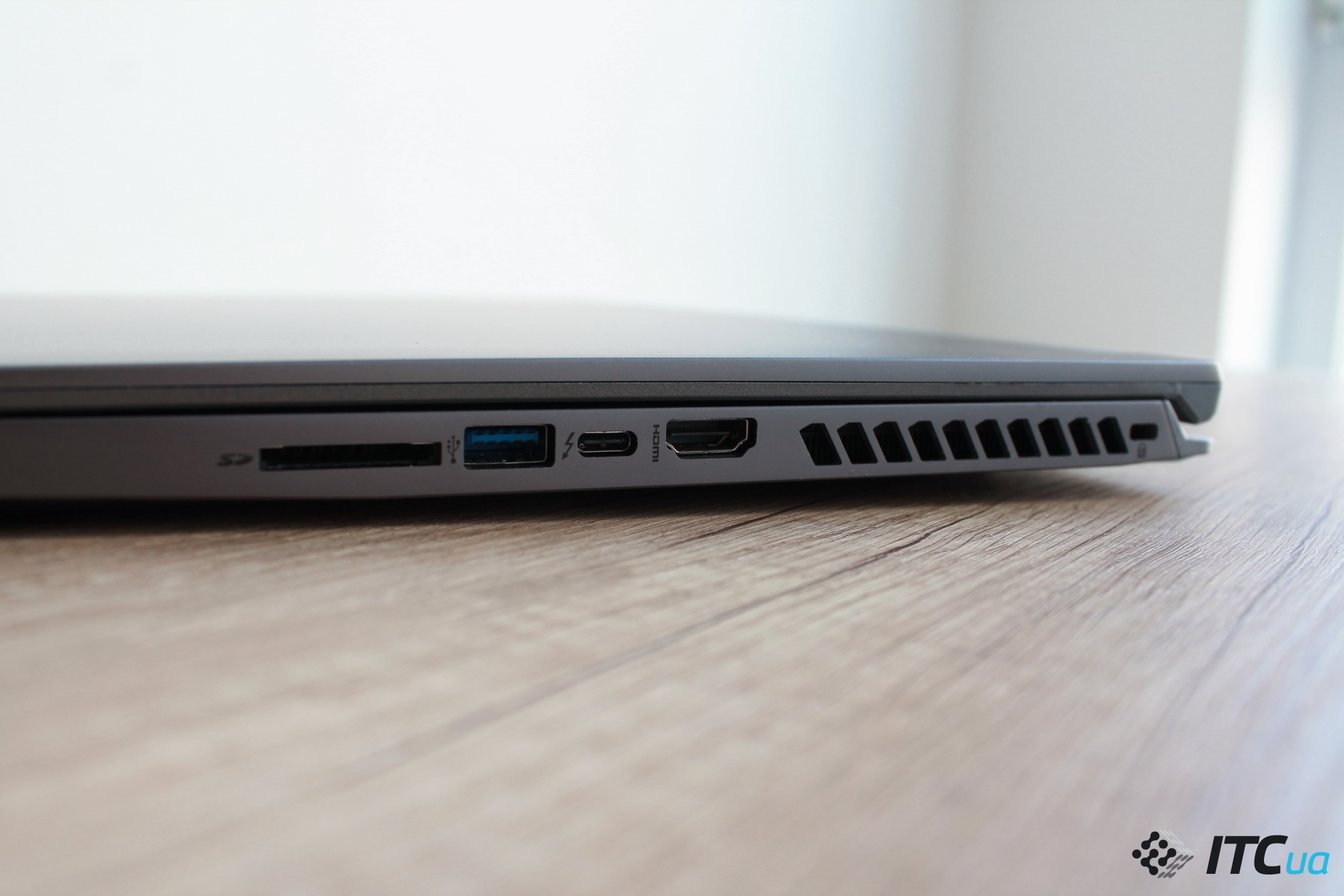 Обзор Acer Predator Triton 500 SE: геймерский ноутбук с топовой видеокартой NVIDIA GeForce RTX 3080 и ценником 130 тыс. грн