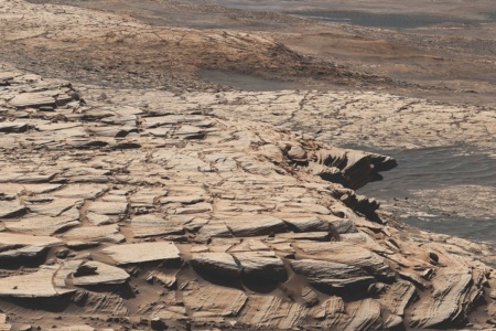 В кратере Гейла на Марсе обнаружена углеродная сигнатура, намекающая на возможное наличие древних биологических процессов