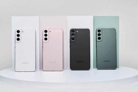 Samsung Galaxy S22 по сравнению с iPhone 13 — cравнительная таблица характеристик