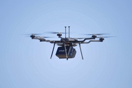 Американский стартап создал портативное микроволновое оружие против дронов