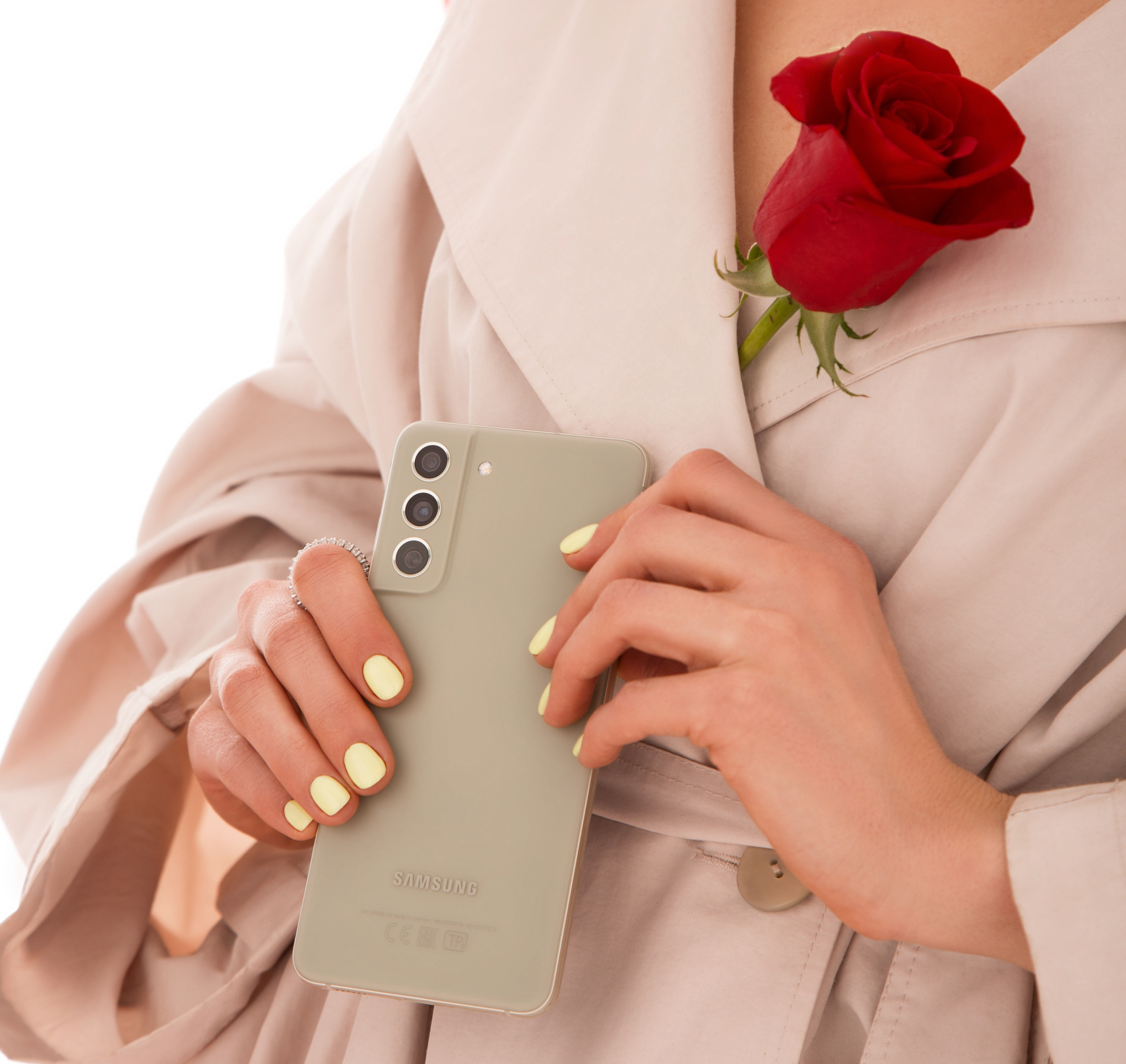 19 гаджетов со скидкой ко Дню влюбленных: iPhone 13 можно купить на 2 тыс. грн дешевле