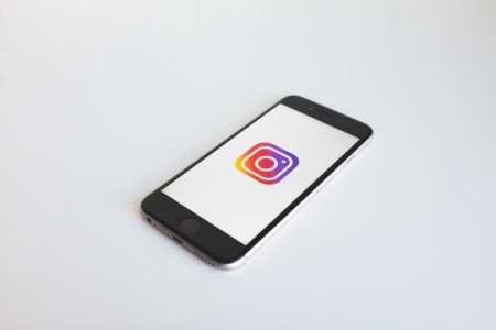 Минимальный дневной лимит использования приложения Instagram увеличен с 10-15 до 30 минут