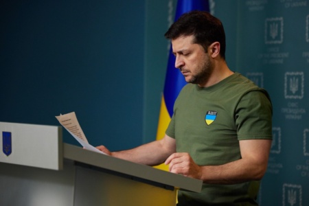 Українці, у яких росія забрала можливість працювати, отримають по 6,5 тис. грн без жодних умов — Зеленський