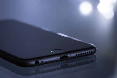 Bloomberg: Apple хочет продавать iPhone и другие устройства по подписке — за ежемесячную плату