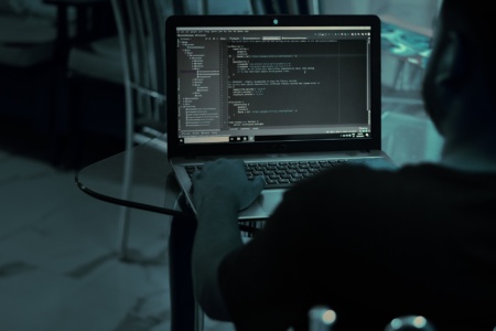 HackenProof закликає хакерів знайти критичні вразливості в урядових сайтах України для їх виправлення