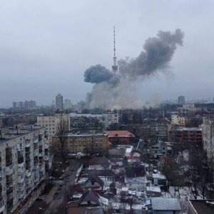 Російські окупанти нанесли удар по телевежі в Києві — тимчасово є проблеми з телетрансляцією