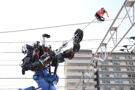 Японская компания JR West разрабатывает робота-гуманоида для железнодорожных работ. Продажи начнутся весной 2024 года