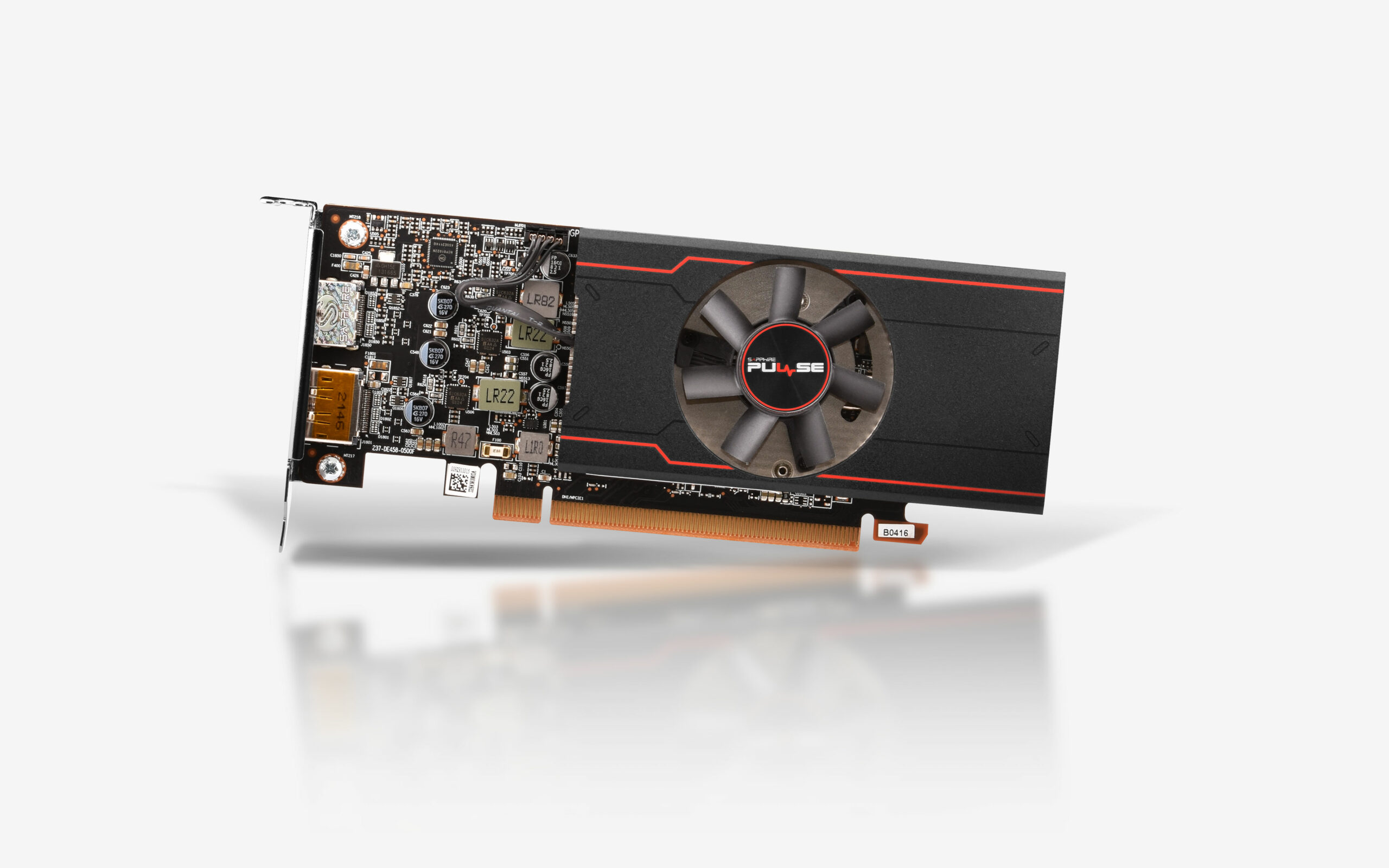 AMD выпустила первый процессор Ryzen 7 5800X3D с памятью 3D V-Cache и бюджетную видеокарту Radeon RX 6400