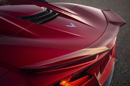 В 2023 году General Motors выпустит гибридный Chevrolet Corvette, а затем появится и полностью электрическая версия