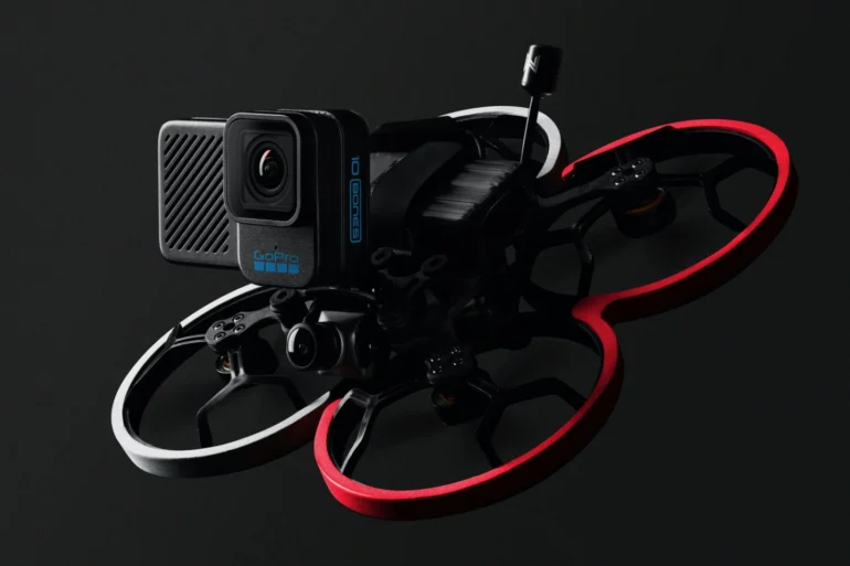 GoPro представила Hero10 Black Bones – облегченную версию флагманской камеры без экрана и батареи специально для дронов