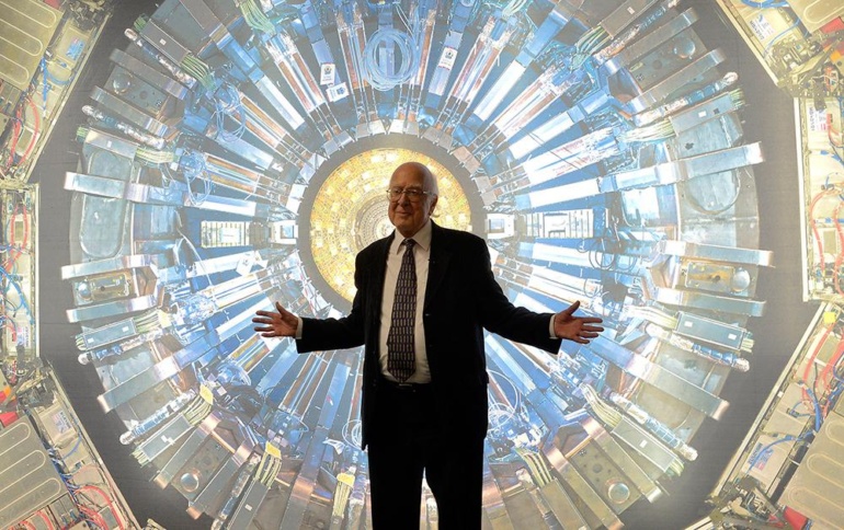 «Теорія гіперпростору – це математичний трюк»: український фізик, який допоміг відкрити бозон Хіггса