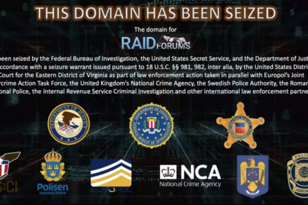США спільно з європейськими партнерами закрили хакерський форум RaidForums, який продавав крадену інформацію. Заарештовано ймовірного 21-річного адміністратора та двох його спільників