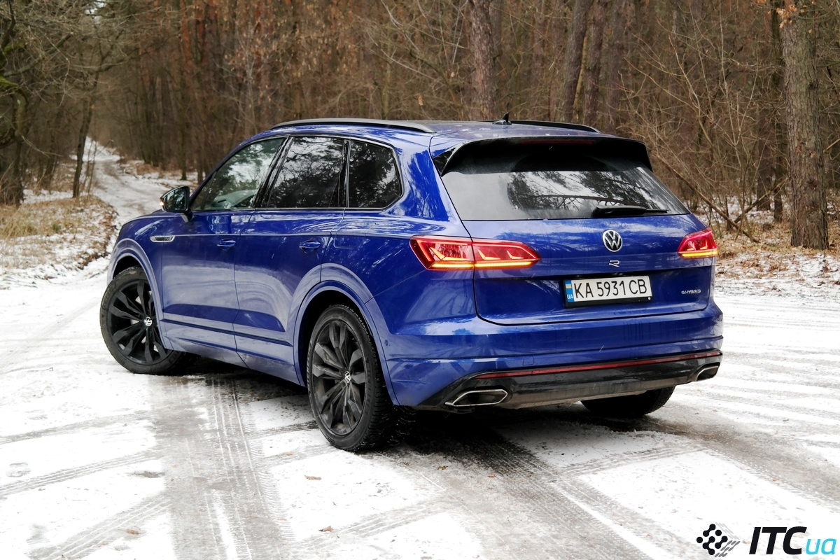 We digress and dream about a new car: a test drive of the Volkswagen Touareg R - three times the flagship