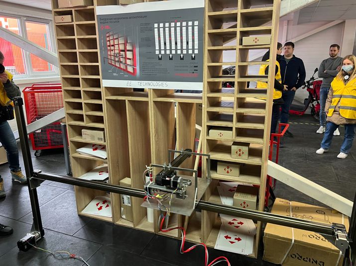 Роботизація «Нової пошти»: оператор створив власну лабораторію для тестування роботів