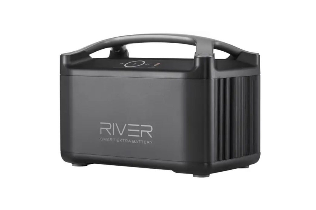 Review of portable charging station EcoFlow River PRO - 720 Wh, solar panels and full sockets
