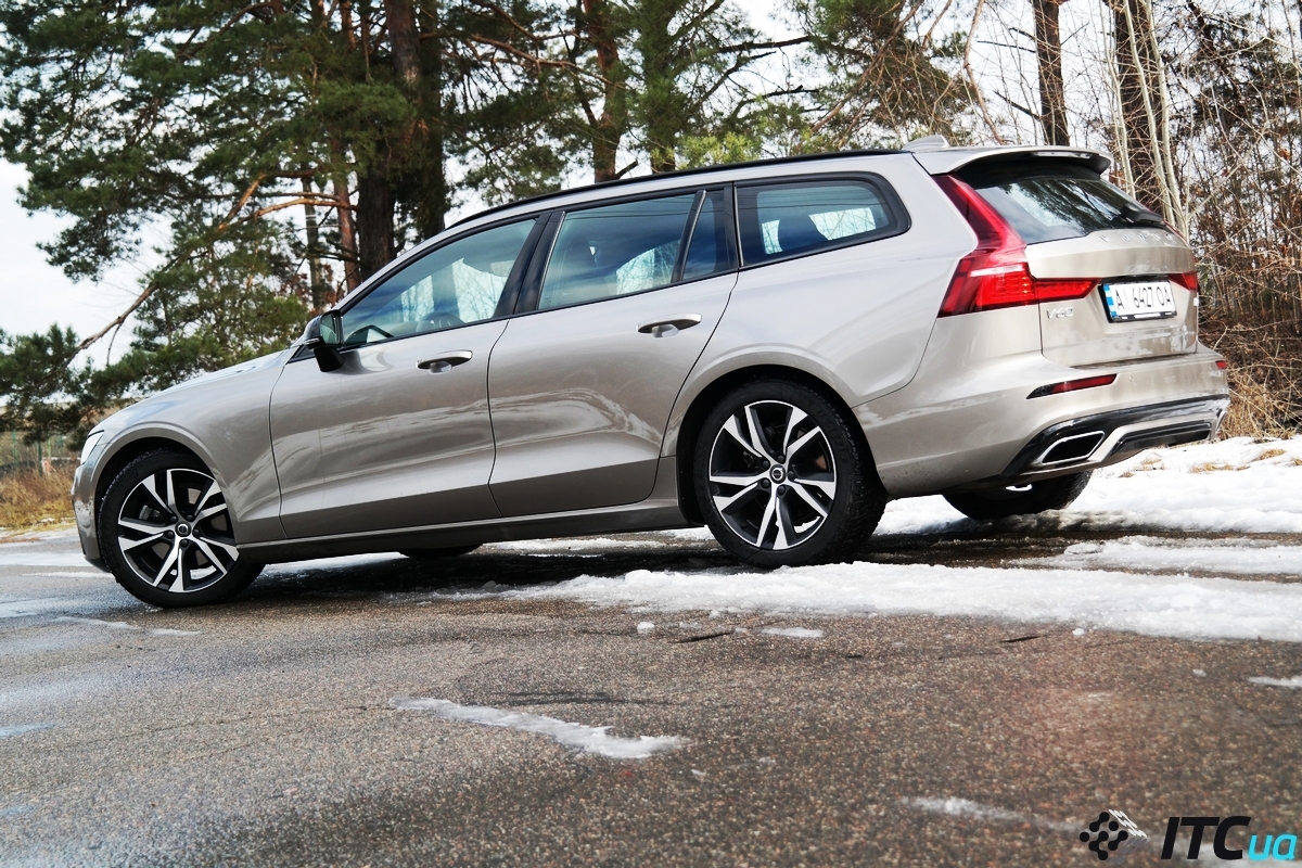 Відволікаємось та мріємо про нове авто: тест-драйв Volvo V60 – європейські цінності