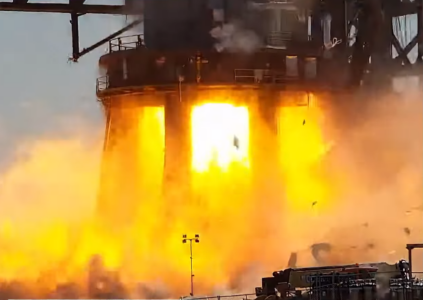 Двигатели ускорителя SpaceX Starship взорвались во время испытаний