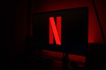 Ad-supported free Netflix plan will (probably) surprise you with no offline viewing and a limited catalog