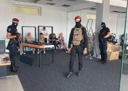 В офисе Simcord в Мукачево прошёл обыск – компания говорит о незаконности действий правоохранителей (не было соответствующего решения суда) и обратилась в ГБР