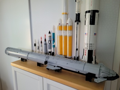 Starship & Super Heavy 1:110 Scale Enthusiasts Build an Accurate SpaceX Rocket System Model from 3,185 LEGO Pieces