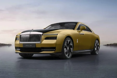 Rolls-Royce анонсувала свій перший електромобіль Spectre із запасом ходу до 418 км та ціною близько $400 тис.