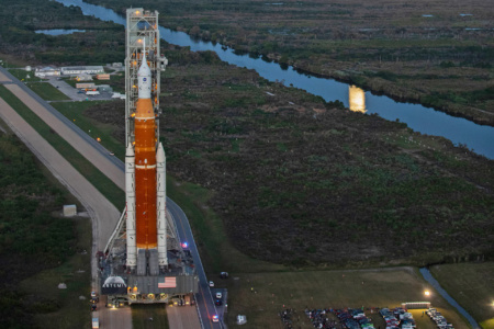NASA перенесло запуск ракеты SLS с миссией Artemis 1 к Луне на вторую половину ноября