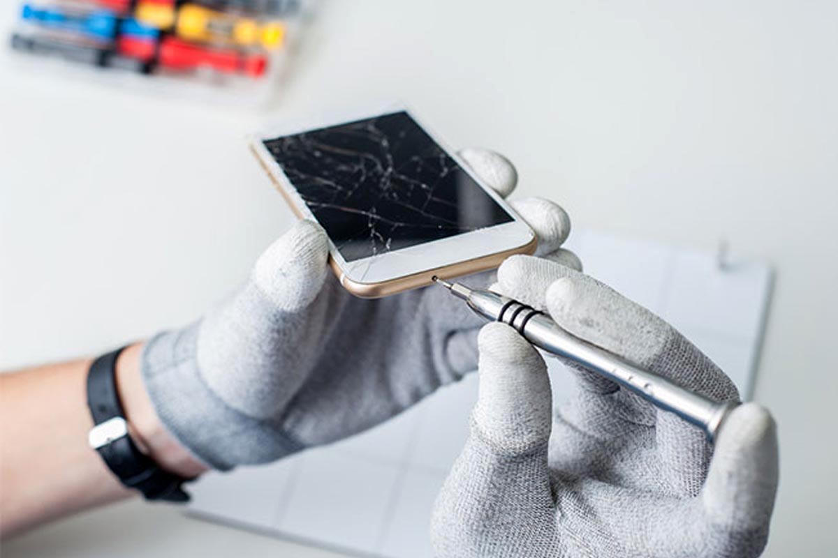 Безоплатна діагностика техніки Apple та заміна акумулятора на iPhone: iOn запустив спеціальні пропозиції