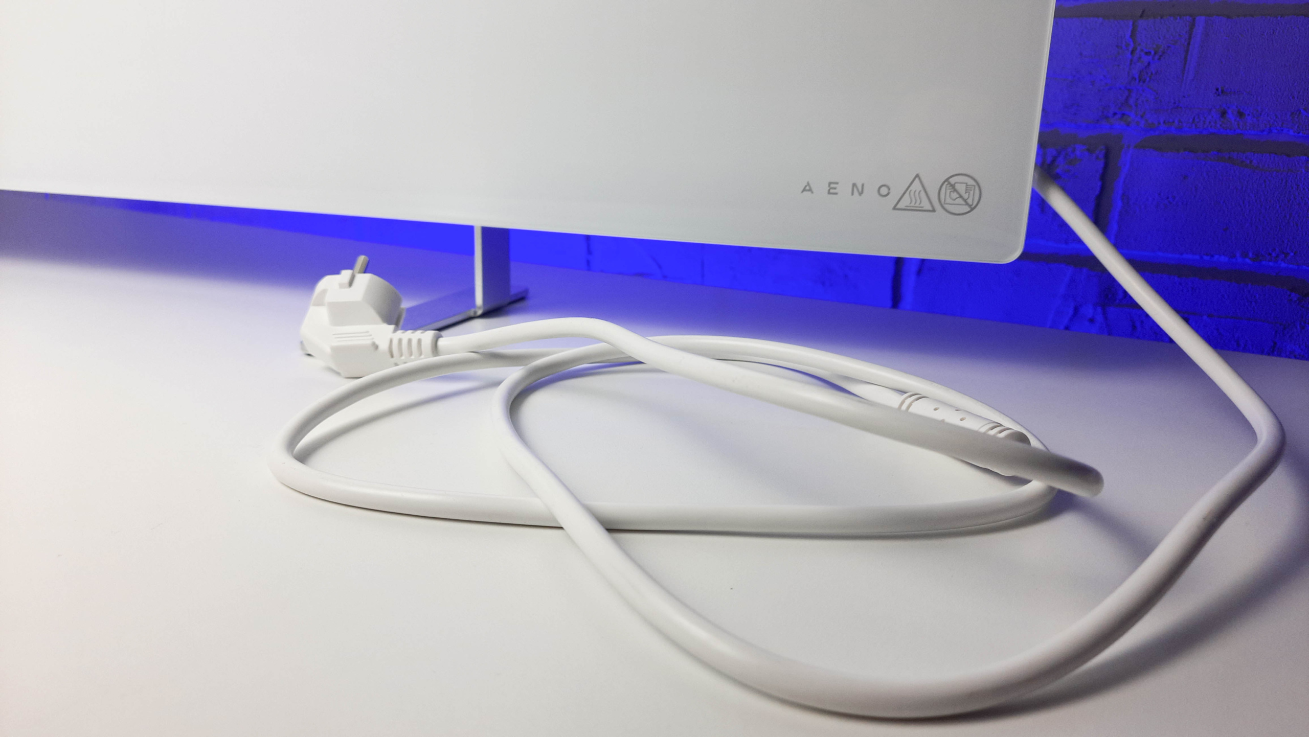 Обзор AENO Premium Eco Smart: умный, стильный и экологичный инфракрасный обогреватель