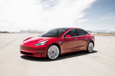 Суд США обязал Tesla за свой счет модернизировать клиенту автомобиль из-за «обманчивой рекламы» полноценного автопилота