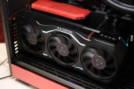 Головне з перших оглядів AMD Radeon RX 7900 XTX та XT – продуктивність на рівні RTX 4080 та RTX 4090, але помітно дешевше