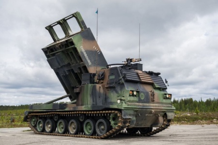 РСЗО LRU: французская версия MLRS M270