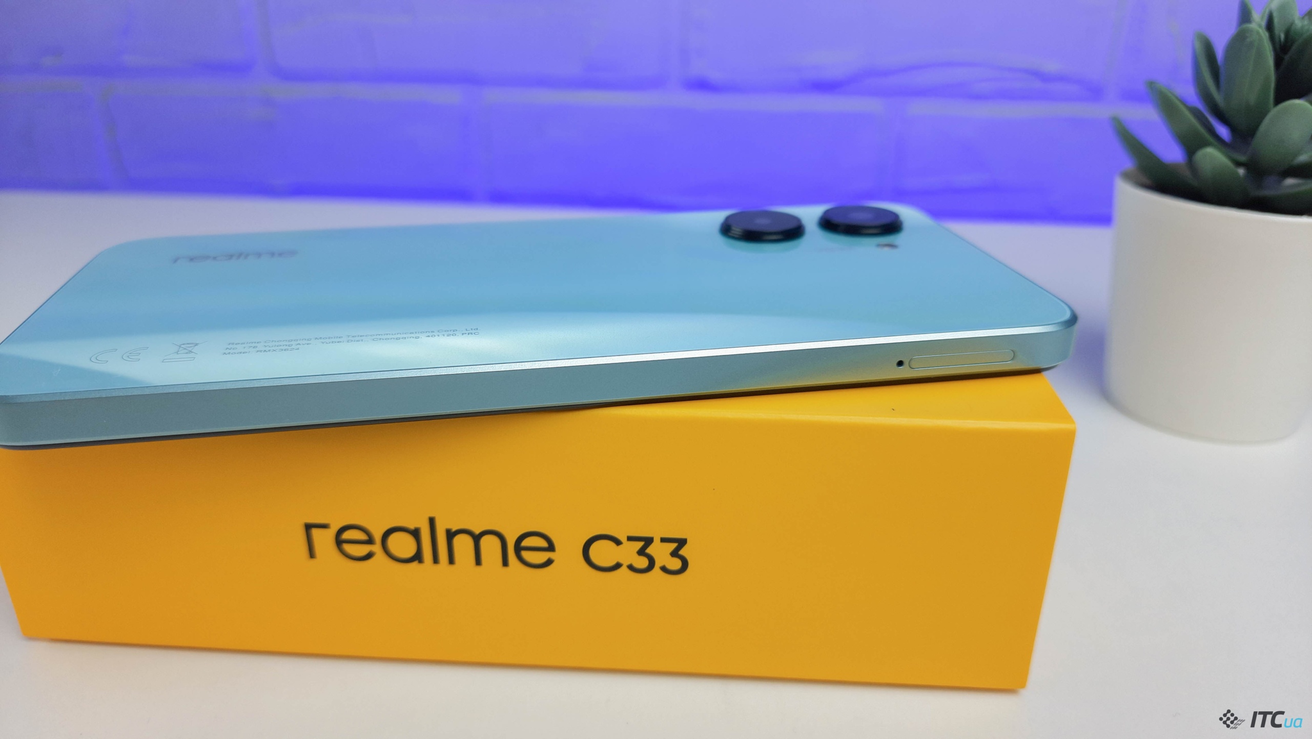 Обзор realme С30s и C33: яркие ультрабюджетники с портами microUSB - ITC.ua