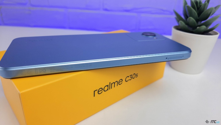 Огляд realme С30s та C33: яскраві ультрабюджетникі з портами microUSB