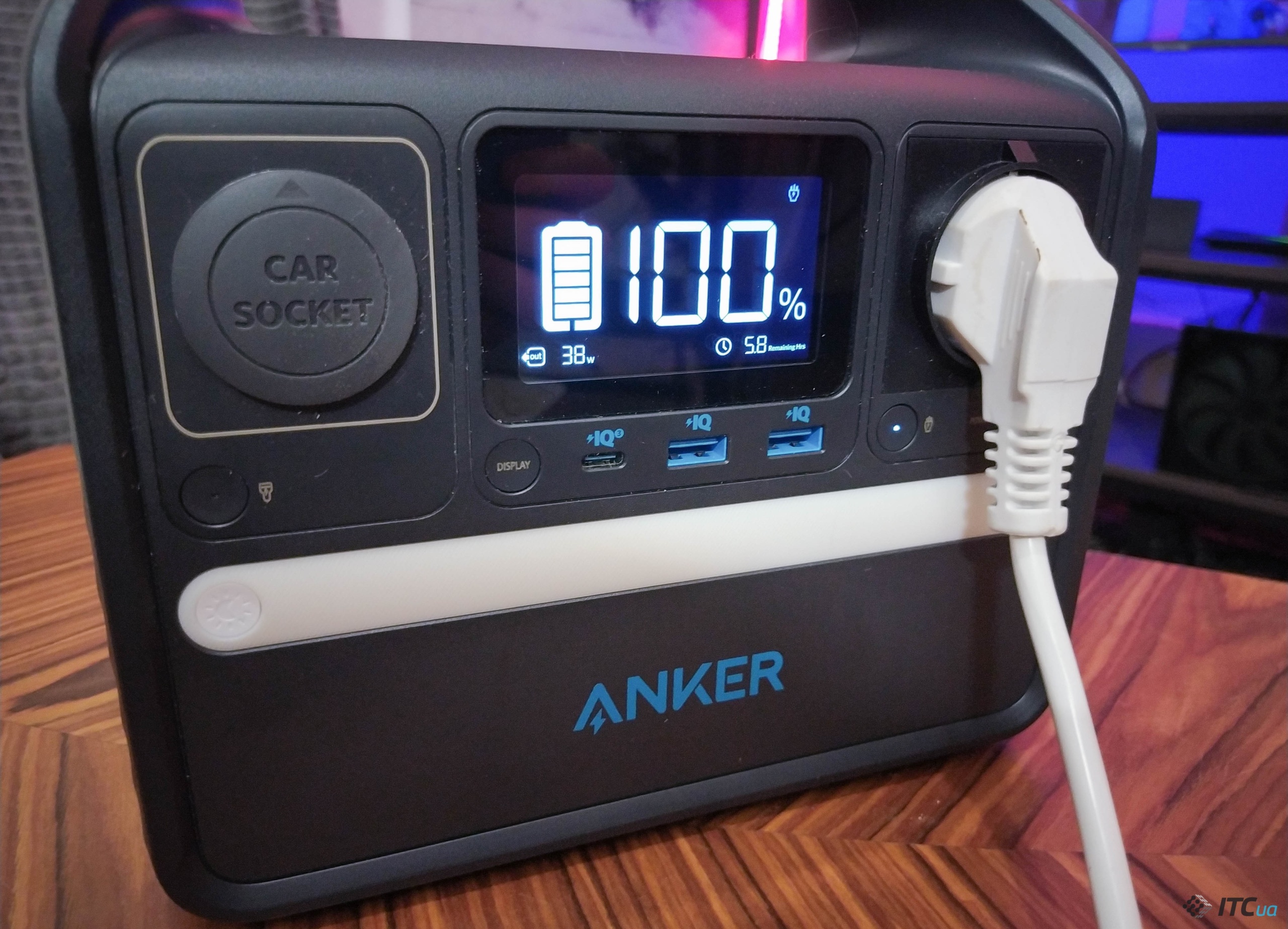 Зарядна станція Anker 521 PowerHouse: короткий огляд, особливості роботи та досвід експлуатації