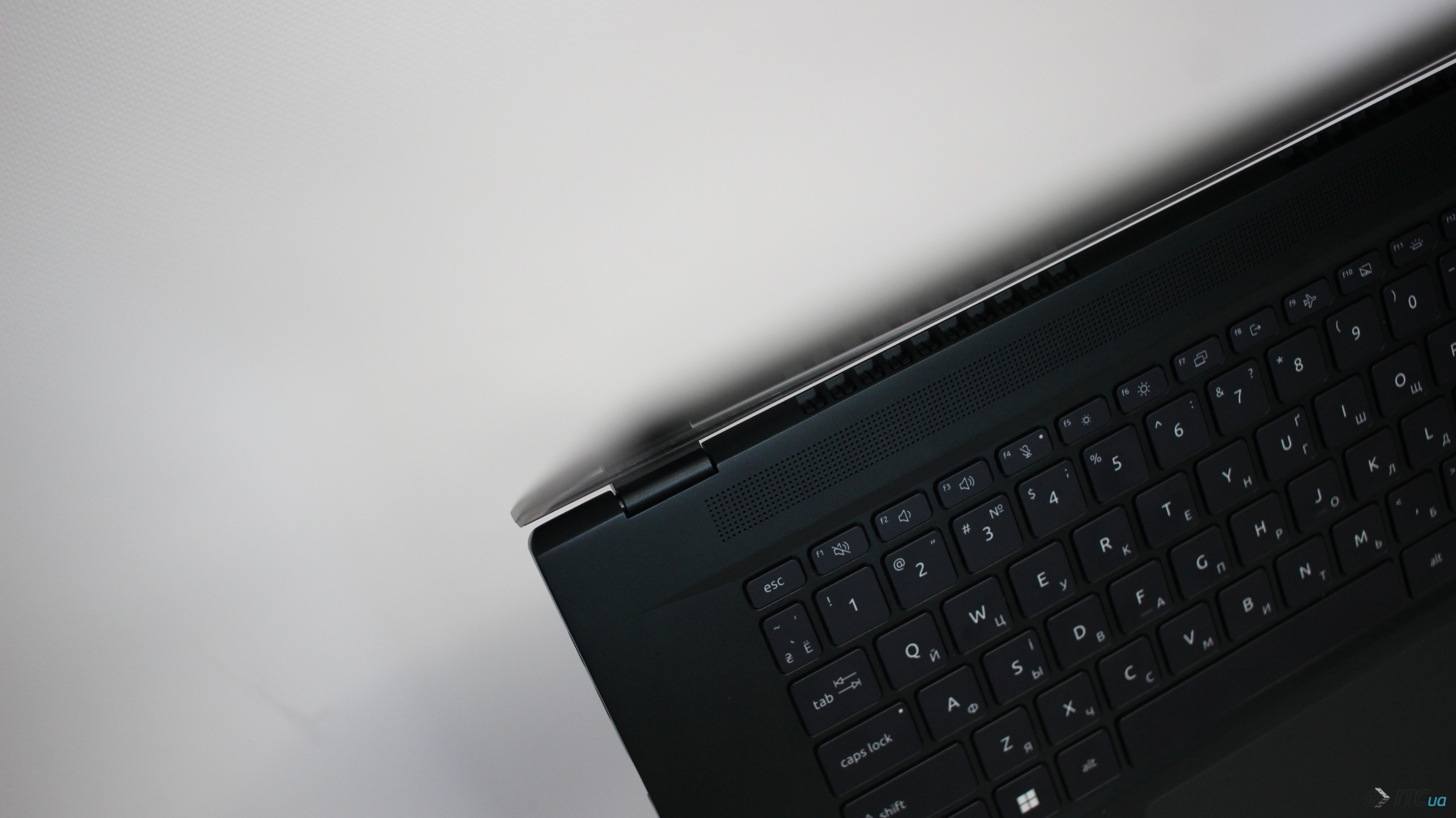 Обзор ноутбука Acer Swift Edge 16 (SFA16-41) – легкий ультрабук с 4K ...