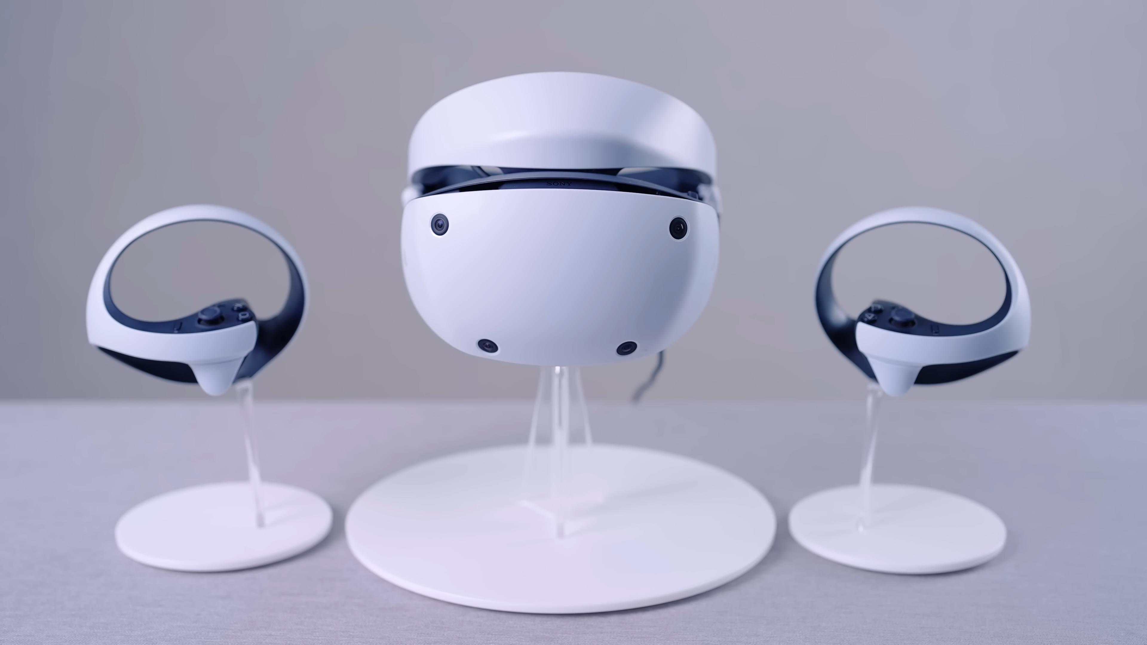 Sony показала, как гарнитура PlayStation VR2 отслеживает движения контроллера Sense и глаз пользователя