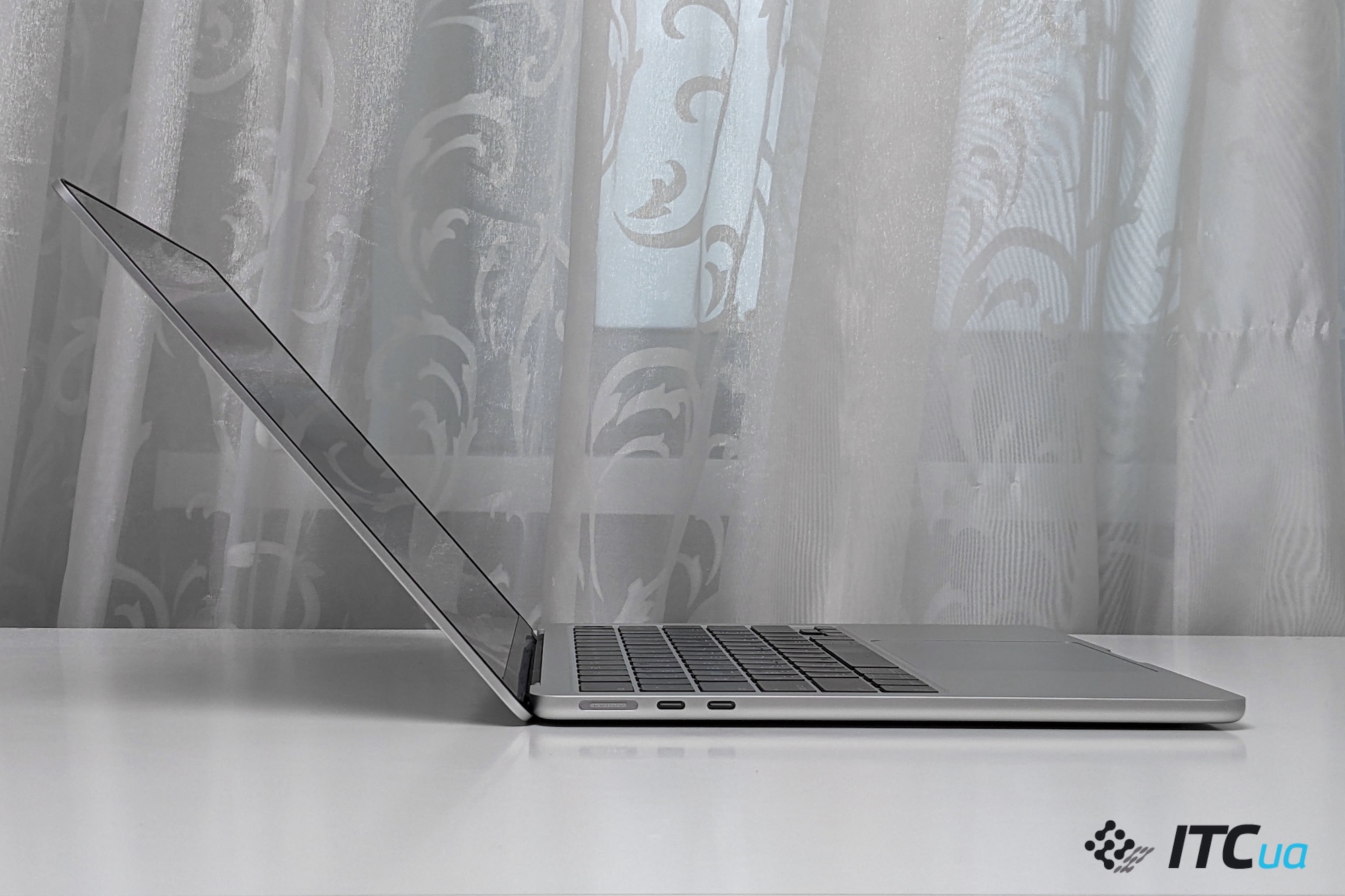 Обзор Apple MacBook Air M2: максимальная производительность и автономность в компактном корпусе