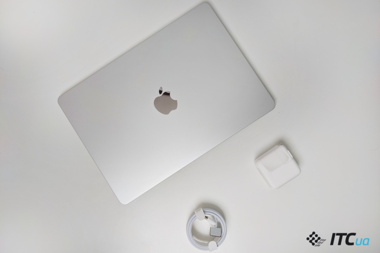 Огляд Apple MacBook Air M2: максимальна продуктивність і автономність у компактному корпусі