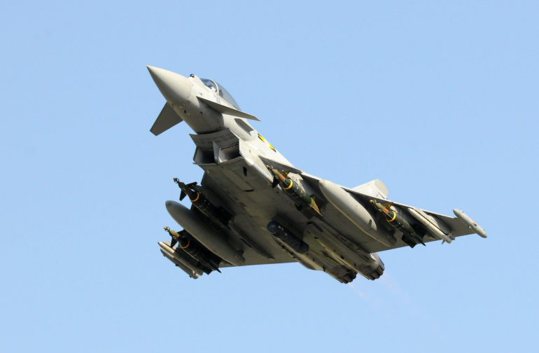 Eurofighter Typhoon fighter: metal 