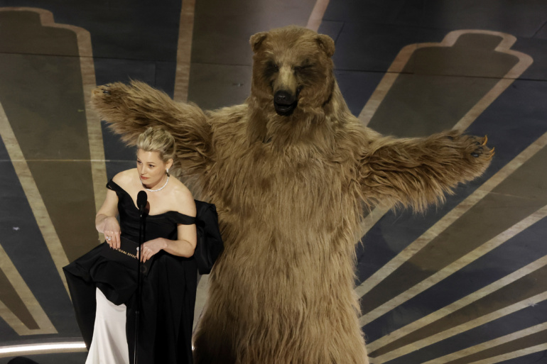 Триумф «Все везде и сразу», первая награда Фрейзера и скандальная победа фильма о Навальном: победители и главные моменты «Оскар-2023»