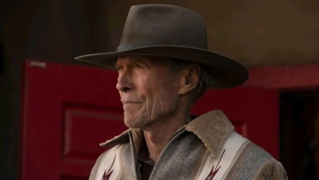 Клинт Иствуд снимает юридический триллер для Warner Bros. — потенциально последний фильм в карьере 92-летнего режиссера