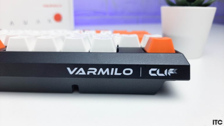 Огляд Varmilo VCS87 Cliff-Bot Awake: дорога суперзручна клавіатура на батарейках без підсвічування та власного ПЗ