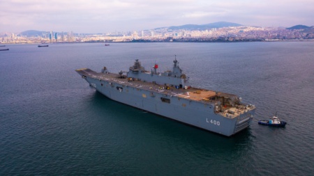 Туреччина ввела в стрій свій найбільший військовий корабель — перший у світі носій БПЛА