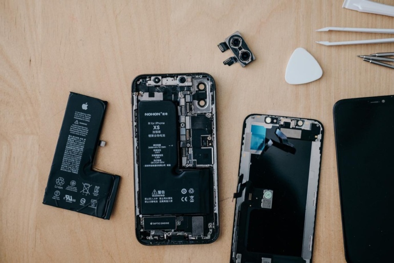 Як заряджати iPhone, щоб продовжити життя акумулятора: температура, налаштування та інші нюанси
