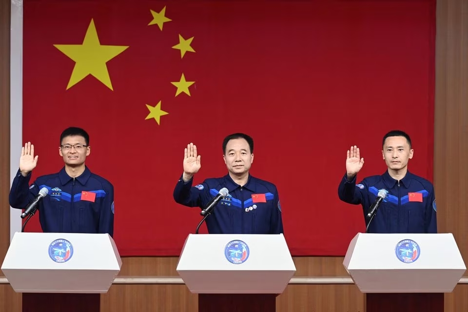 Екіпаж місії Shenzhou-16. Фото: Reuters