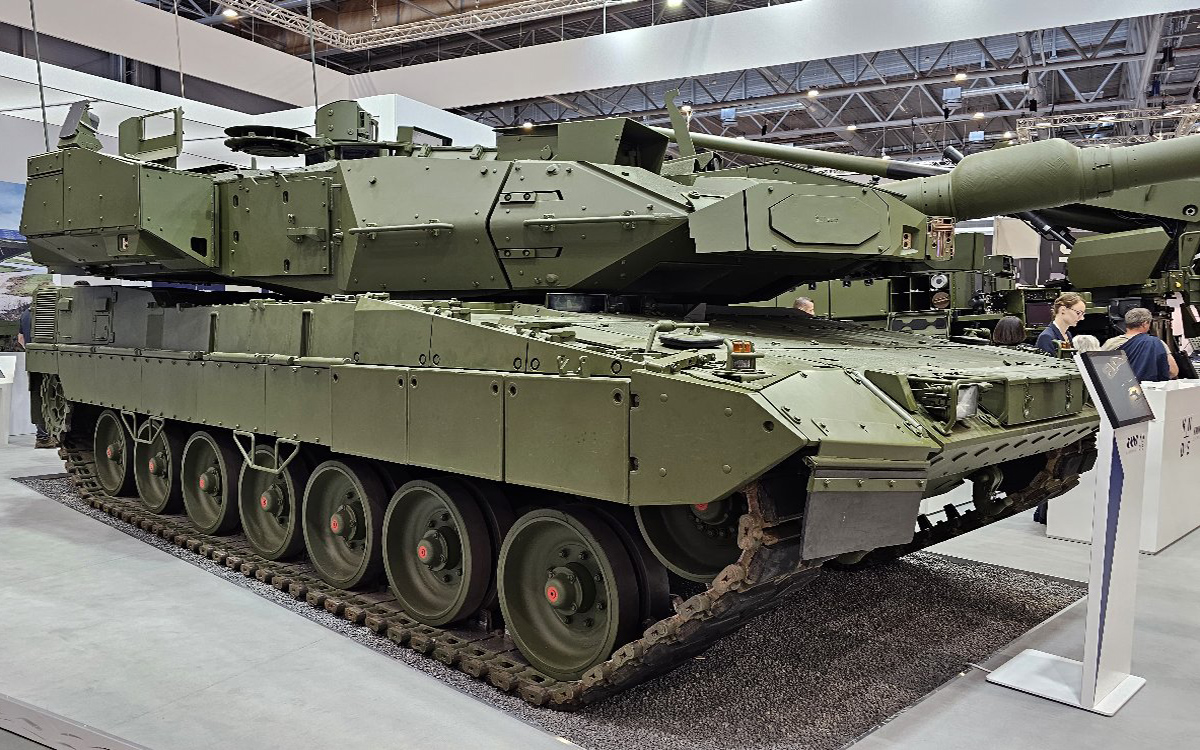KMW показала танк Leopard 2A8 – улучшенная броня, активная защита, новые прицелы, связь и управление огнем